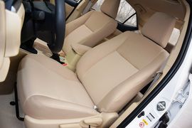 2014款丰田卡罗拉1.6L手动GL-i