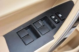 2014款丰田卡罗拉1.6L手动GL-i