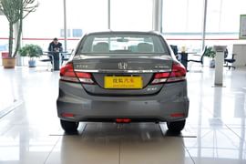 2014款本田思域1.8L自动舒适版