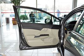 2014款本田思域1.8L自动舒适版