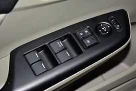 2014款本田思域1.8L自动舒适版