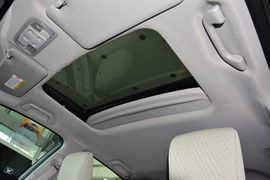 2014款本田思域1.8L自动舒适版