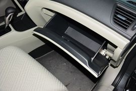 2014款本田思域1.8L自动舒适版
