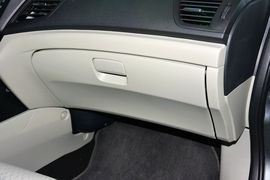 2014款本田思域1.8L自动舒适版