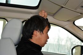 2015款路虎揽胜极光2.0T耀慕创世限量版到店实拍