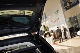 2015款路虎揽胜极光2.0T耀慕创世限量版