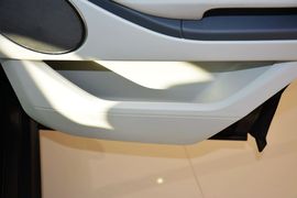 2015款路虎揽胜极光2.0T耀慕创世限量版