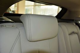 2015款路虎揽胜极光2.0T耀慕创世限量版