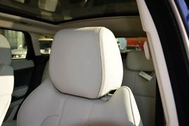 2015款路虎揽胜极光2.0T耀慕创世限量版