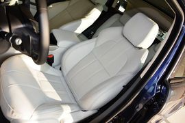 2015款路虎揽胜极光2.0T耀慕创世限量版