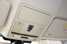 2015款路虎揽胜极光2.0T耀慕创世限量版