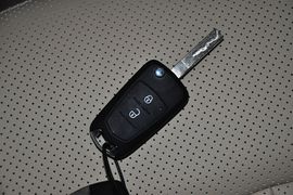 2014款海马M3