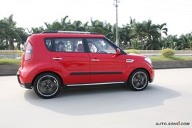 2009款起亚SOUL试驾