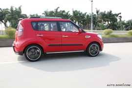 2009款起亚SOUL试驾