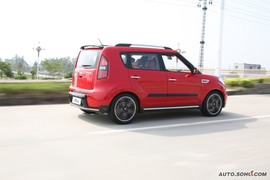 2009款起亚SOUL试驾