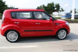 2009款起亚SOUL试驾