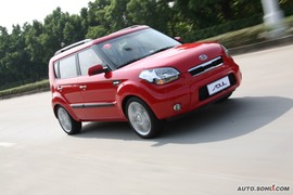 2009款起亚SOUL试驾