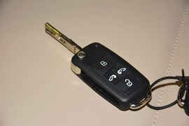 2012款大众迈特威2.0T豪华版