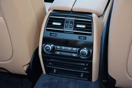 2014款宝马730Li臻享型