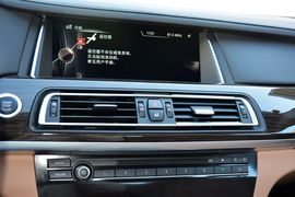 2014款宝马730Li臻享型