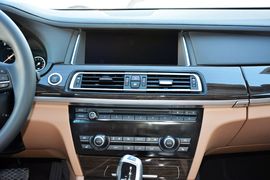 2014款宝马730Li臻享型