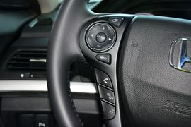 2015款本田缤智1.8L