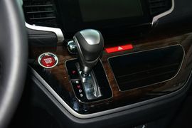 2015款本田奥德赛2.4L智享版