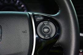 2015款本田奥德赛2.4L智享版