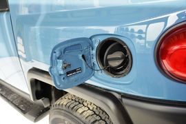 2013款丰田FJ酷路泽4.0L