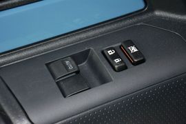 2013款丰田FJ酷路泽4.0L