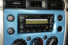 2013款丰田FJ酷路泽4.0L