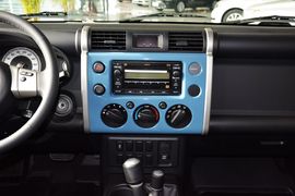 2013款丰田FJ酷路泽4.0L