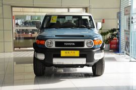 2013款丰田FJ酷路泽4.0L