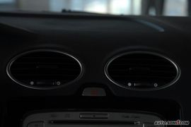 2009款福特福克斯SVP限量版内饰