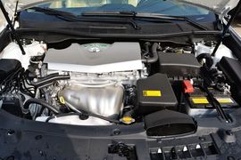 2015款丰田凯美瑞2.0G领先版