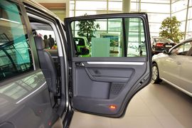 2015款大众途安1.4T自动豪华版5座