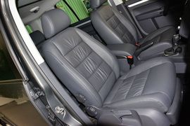 2015款大众途安1.4T自动豪华版5座