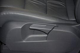 2015款大众途安1.4T自动豪华版5座