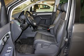2015款大众途安1.4T自动豪华版5座