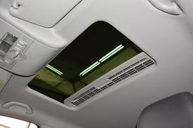 2015款大众途安1.4T自动豪华版5座