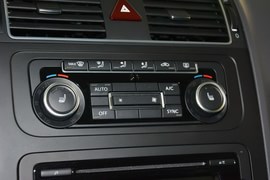 2015款大众途安1.4T自动豪华版5座