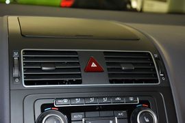 2015款大众途安1.4T自动豪华版5座