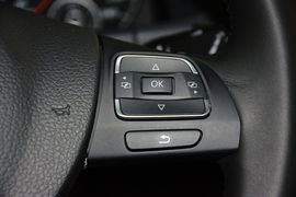 2015款大众途安1.4T自动豪华版5座