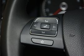 2015款大众途安1.4T自动豪华版5座
