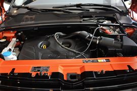 2015款路虎揽胜极光2.0T倾橙限量版