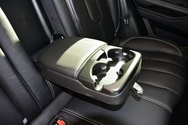 2015款路虎揽胜极光2.0T倾橙限量版