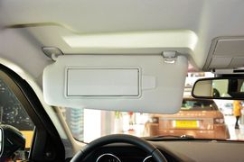 2015款路虎揽胜极光2.0T倾橙限量版