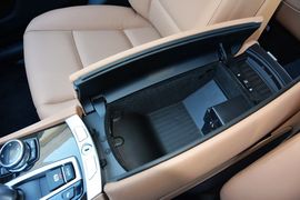 2014款宝马730Li臻享型