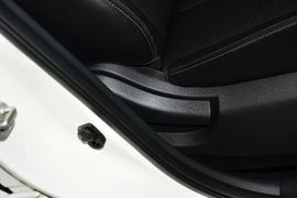 2014款日产奇骏2.0L