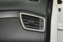 2014款日产奇骏2.0L
